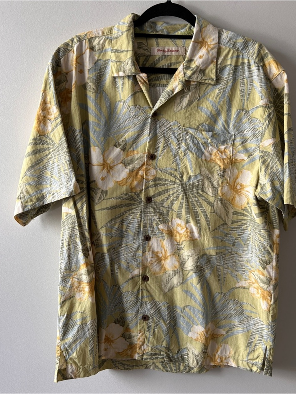 Tommy Bahama Yellow Floral Tropical Button-Down Shirt Silk Men’s Large Hawaiian